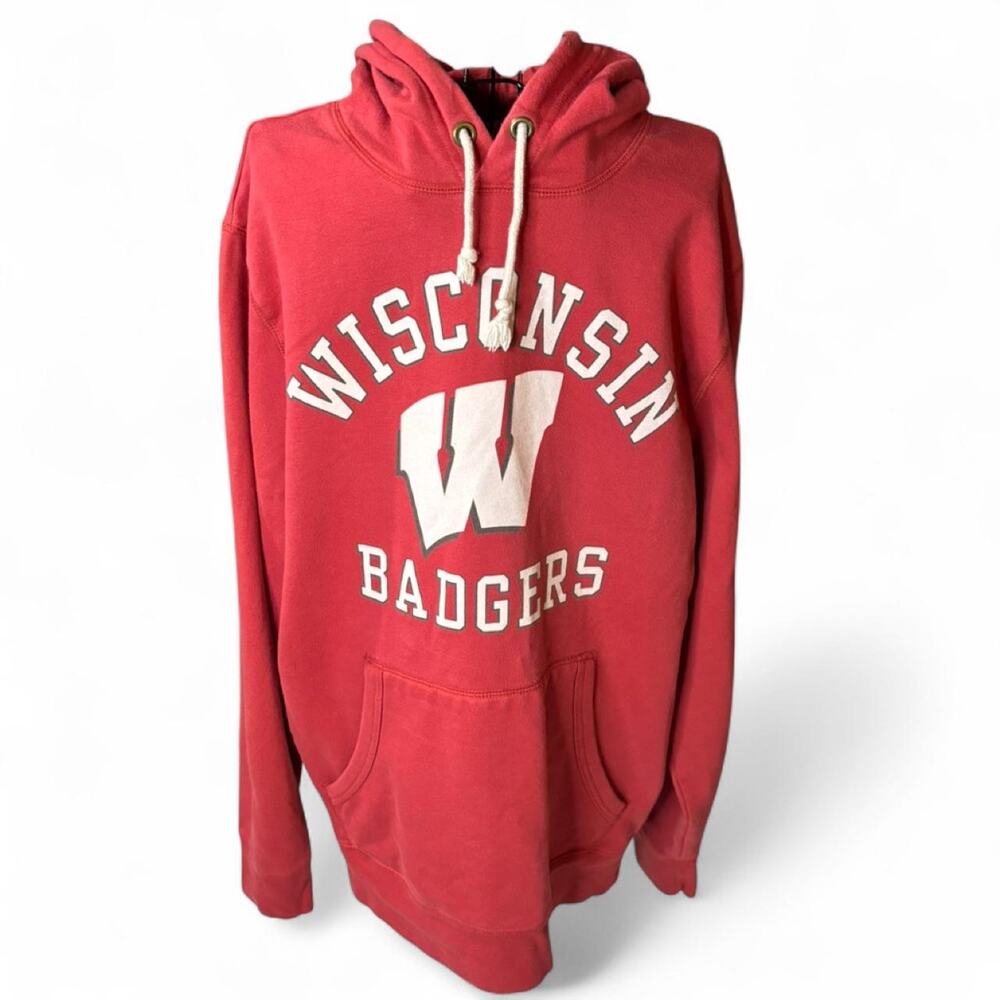 Tailgate Clothing Co Wisconsin Badgers Distressed Hoodie Red Men's Size L